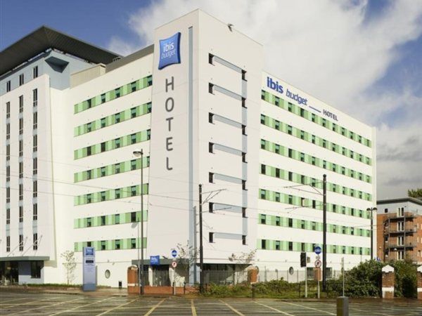 Ibis Budget Manchester Salford Quays Exterior photo